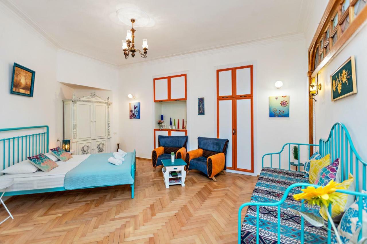 ★ Blue Door Rhapsody ★ - Special Stay In Old Town! Tbilisi ภายนอก รูปภาพ