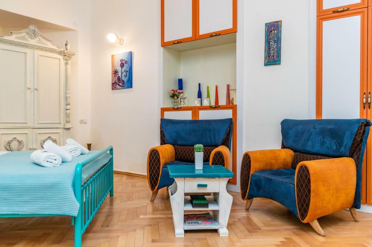★ Blue Door Rhapsody ★ - Special Stay In Old Town! Tbilisi ภายนอก รูปภาพ