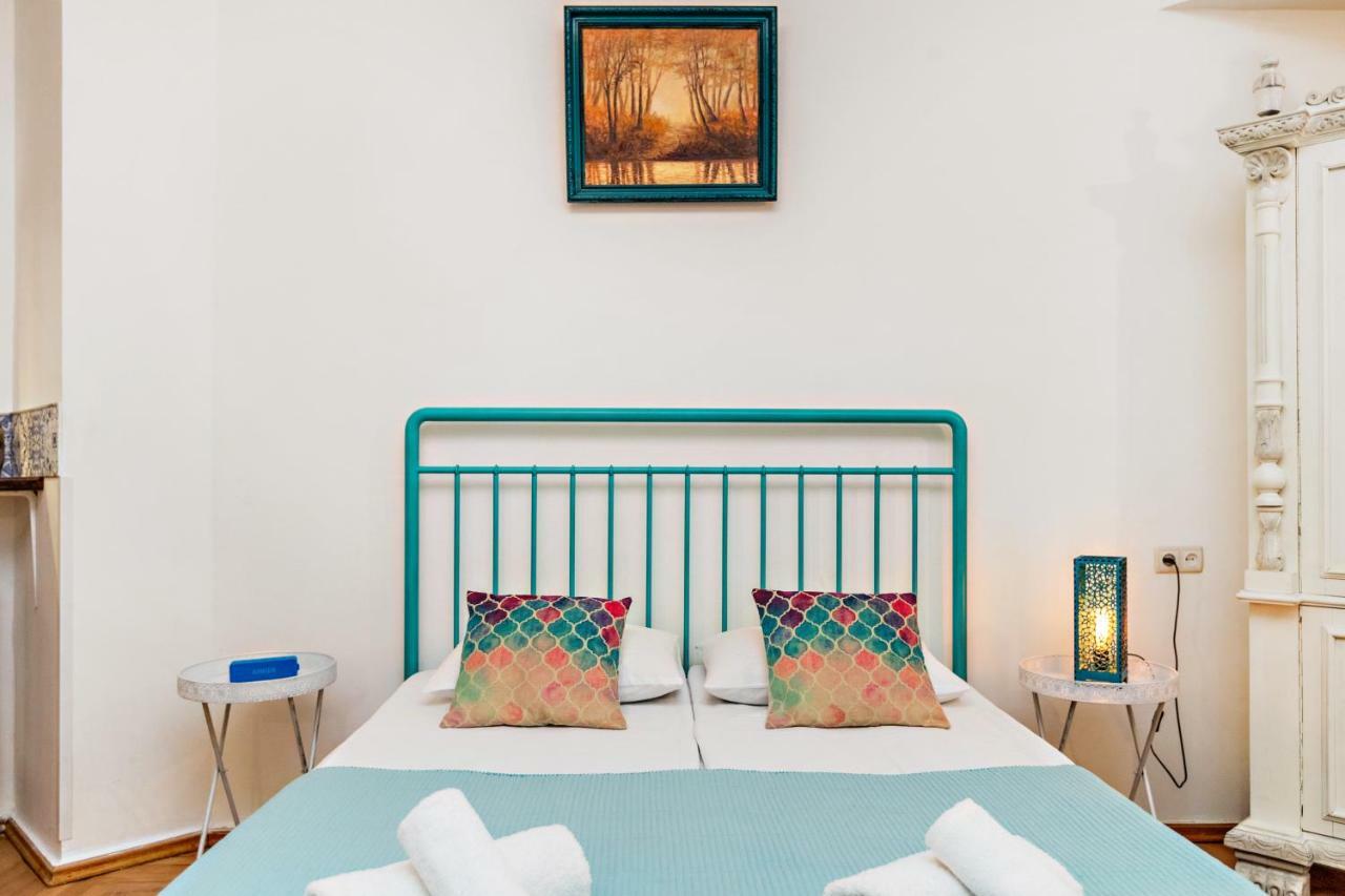 ★ Blue Door Rhapsody ★ - Special Stay In Old Town! Tbilisi ภายนอก รูปภาพ