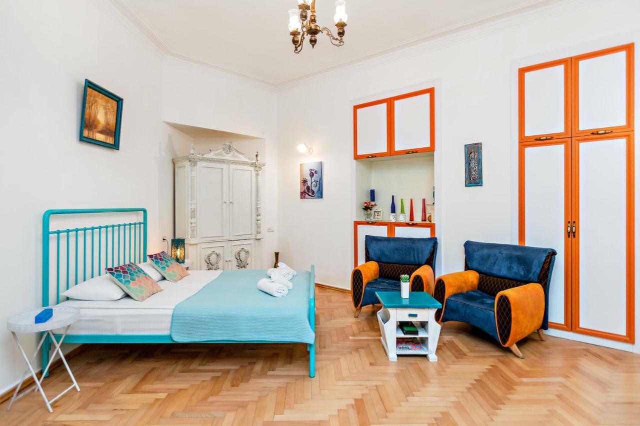 ★ Blue Door Rhapsody ★ - Special Stay In Old Town! Tbilisi ภายนอก รูปภาพ
